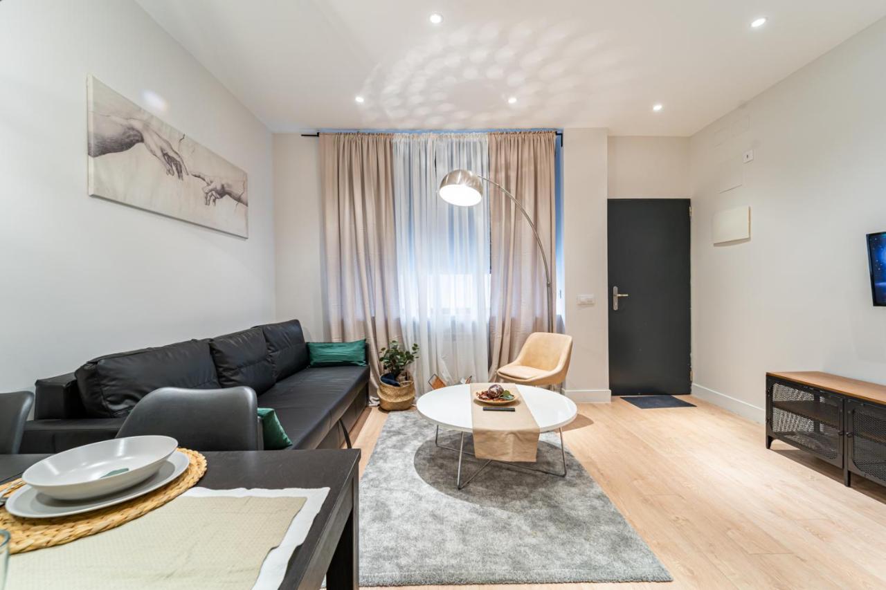 Edsam Madrid Apartments Black Екстериор снимка