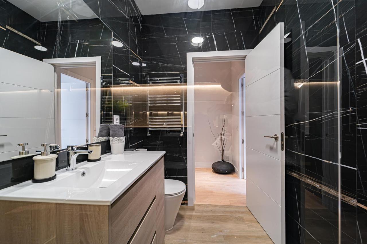 Edsam Madrid Apartments Black Екстериор снимка