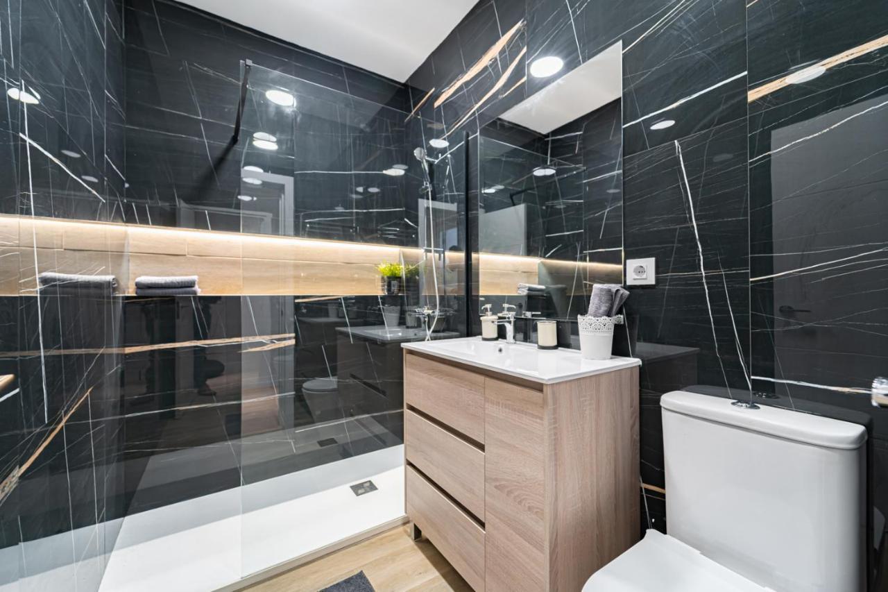 Edsam Madrid Apartments Black Екстериор снимка