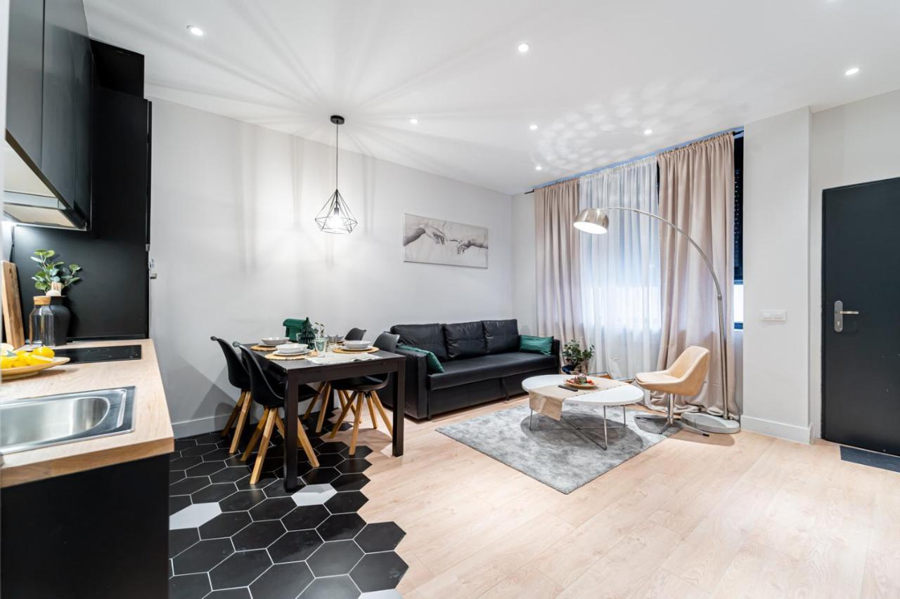 Edsam Madrid Apartments Black Екстериор снимка