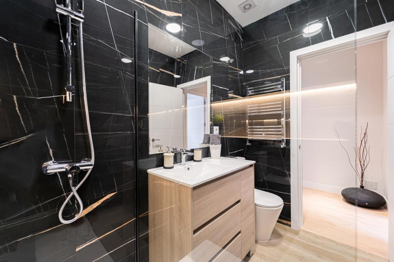 Edsam Madrid Apartments Black Екстериор снимка
